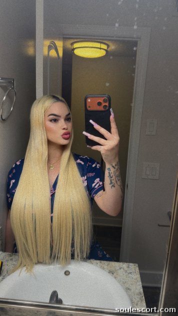 Valery - Hola Cubanita nueva en la ciudad