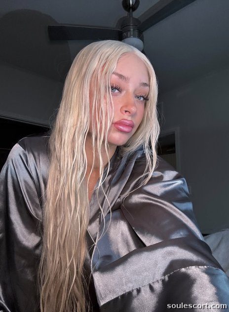 Chloe🧚 - I’m available for Incall and outcall service