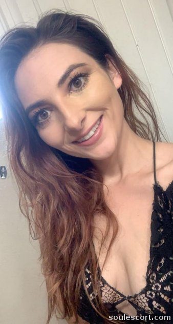Morgan - Hookup with da hot chick