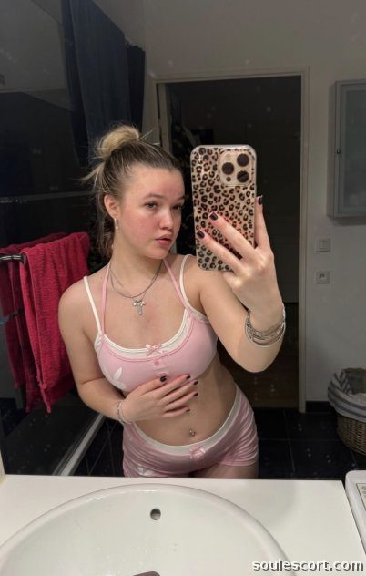 Brenifer4 - All holes available for hookup