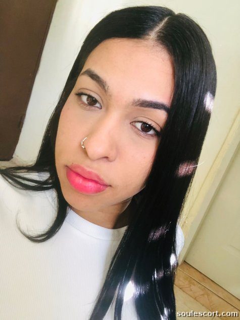 Maria Fernandez - Hi sweetie, I'm new in town! recently moved in call me for fun!