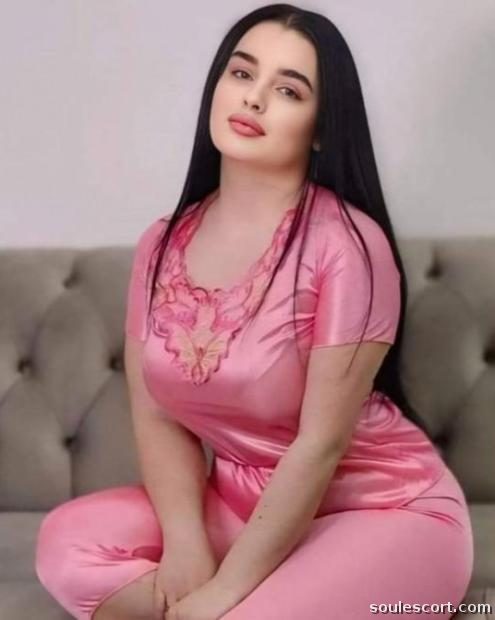 BEST¹⁸+ 9555773836 Call Girls in Rajiv Chowk Metro Delhi
