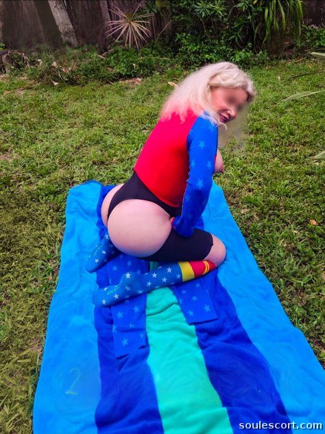 561.679.8267 Nixie - 561.679.8267  A Wonder-Full Woman & A Super-Girl