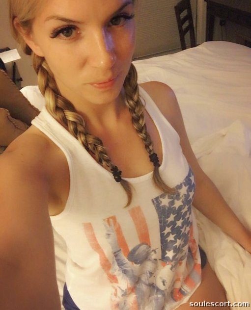Kayla - Beautiful Sexy Barbie