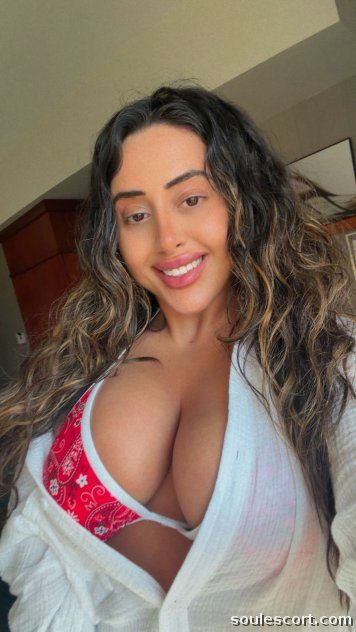 Roya Karim - Arabian Princess