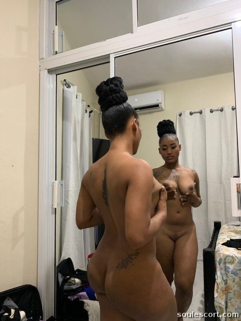 Arisleidy - “Hi, I'm Arisleidy, I'm available, love”